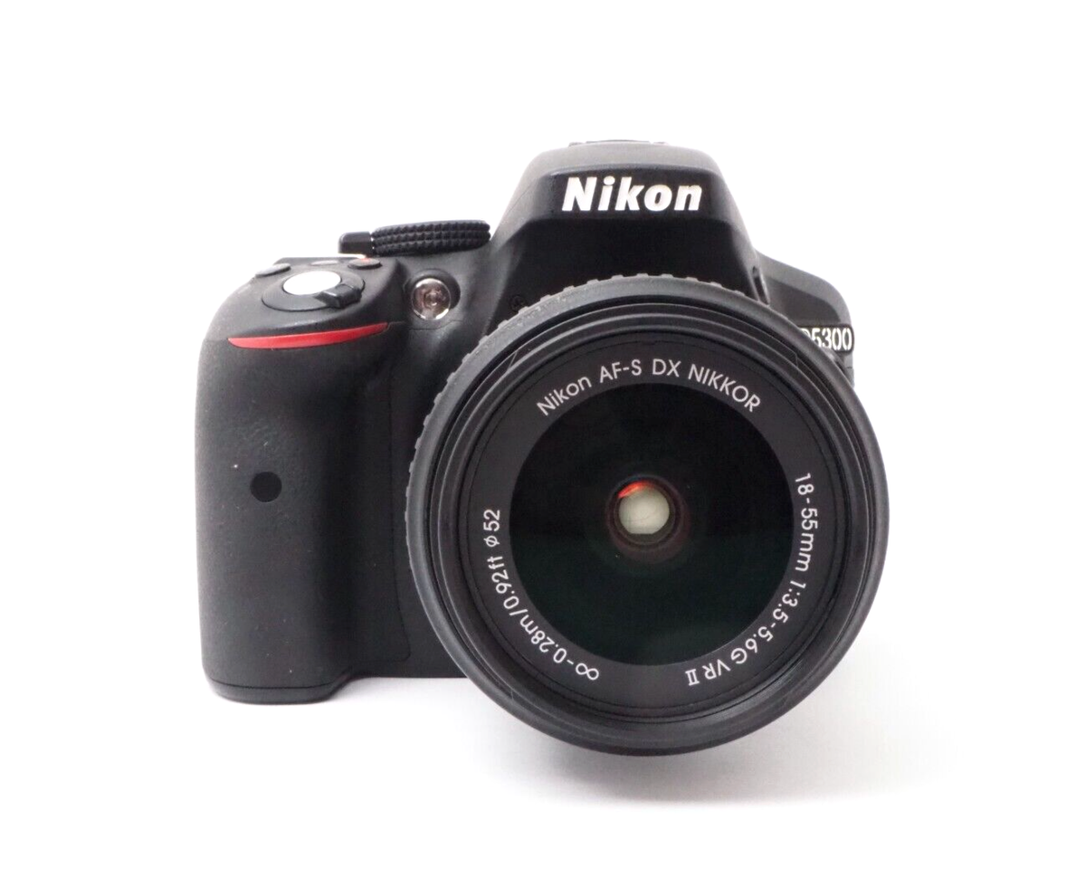 N.MINT] Nikon D5300 + AF-S DX Nikkor 18-55mm F3.5-5.6 G VR II