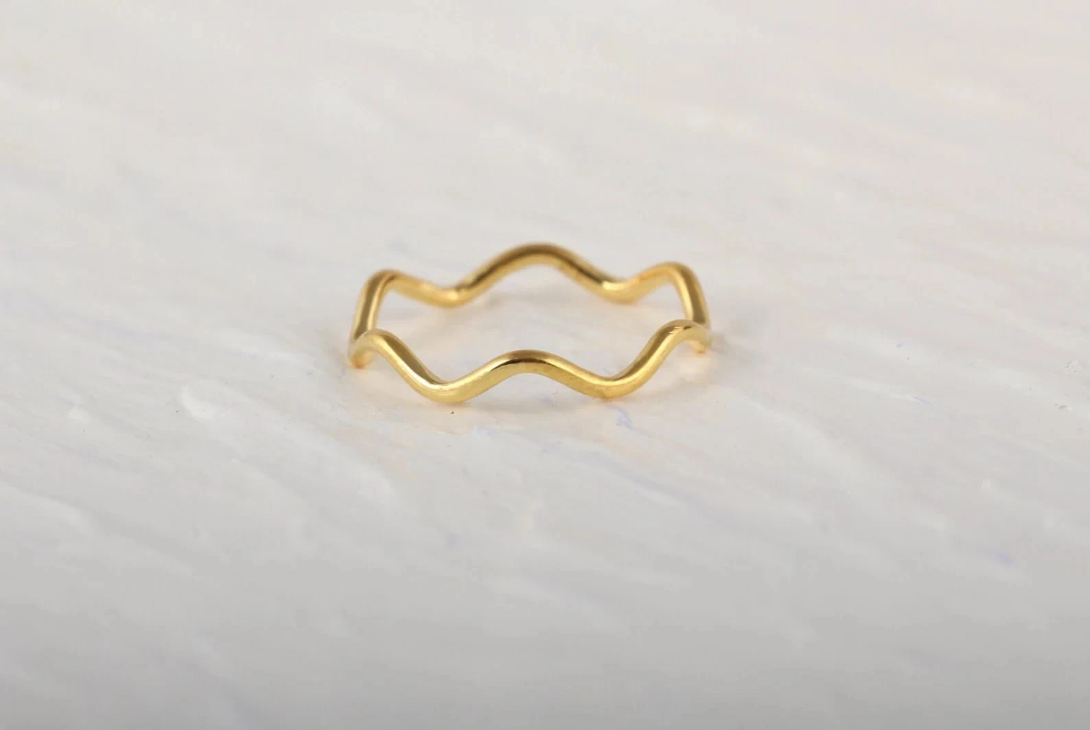 14K Solid Gold Handmade Ripple Stacking Ring   Squiggle Ring   Wavy plain ring  