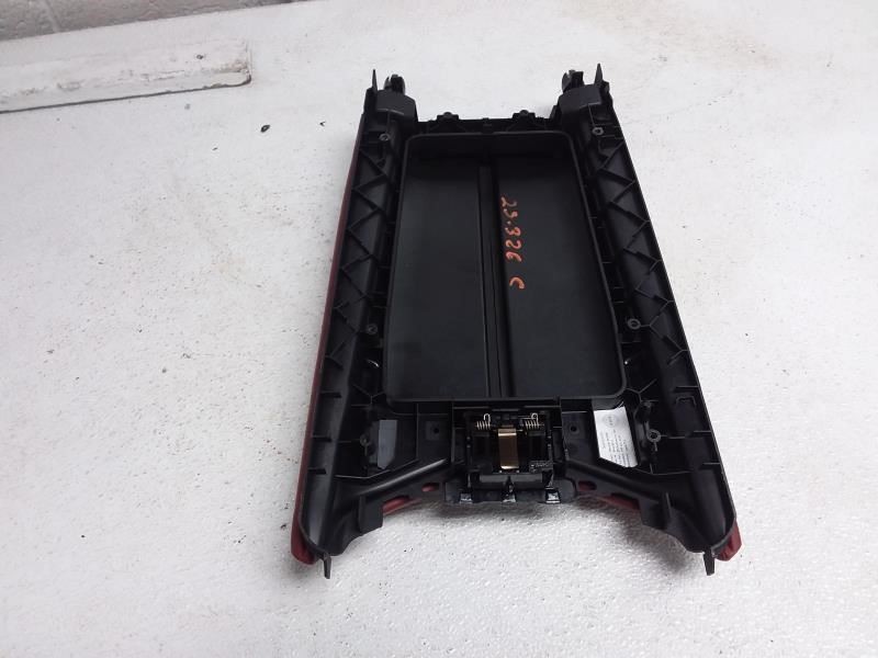 2017 MASERATI LEVANTE Center Console Red Leather Split Open Armrest OEM 