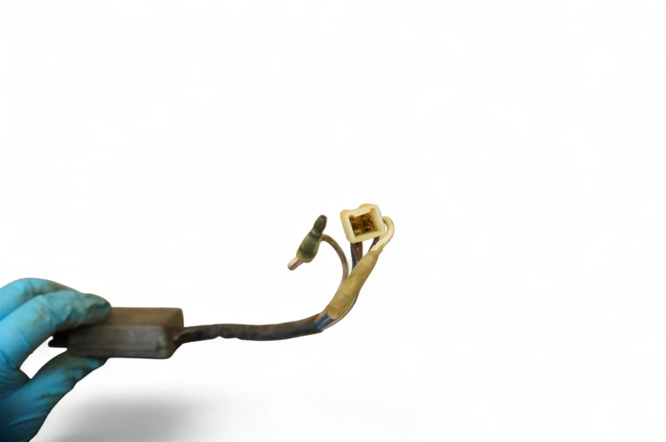 Kawasaki Kz750 Kz 750 Kz400 Kz 400 Kz1000 Kz 1000 Z1 900 Fuse Box K17 *2679J - Image 3 of 4