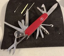 Victorinox Officer Suisse Plus Swiss Army Knife Magnifying Glass 17 Blade Tools