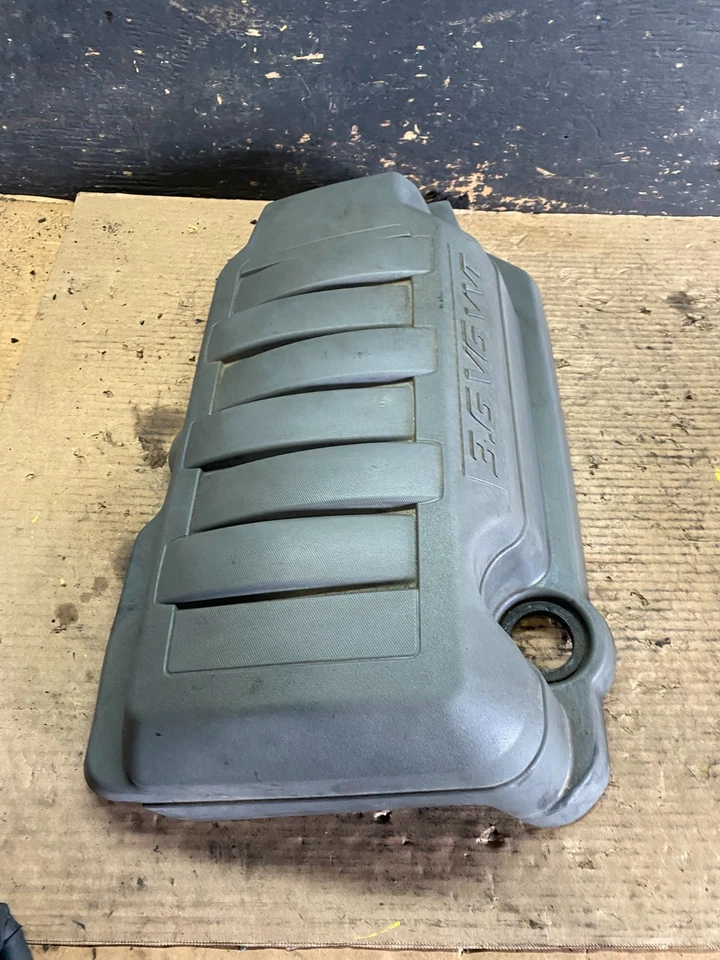 GMC Acadia 2007 a 2008 3,6 L VVT cubierta de motor protector OEM s5940 DG Foto 4 de 4