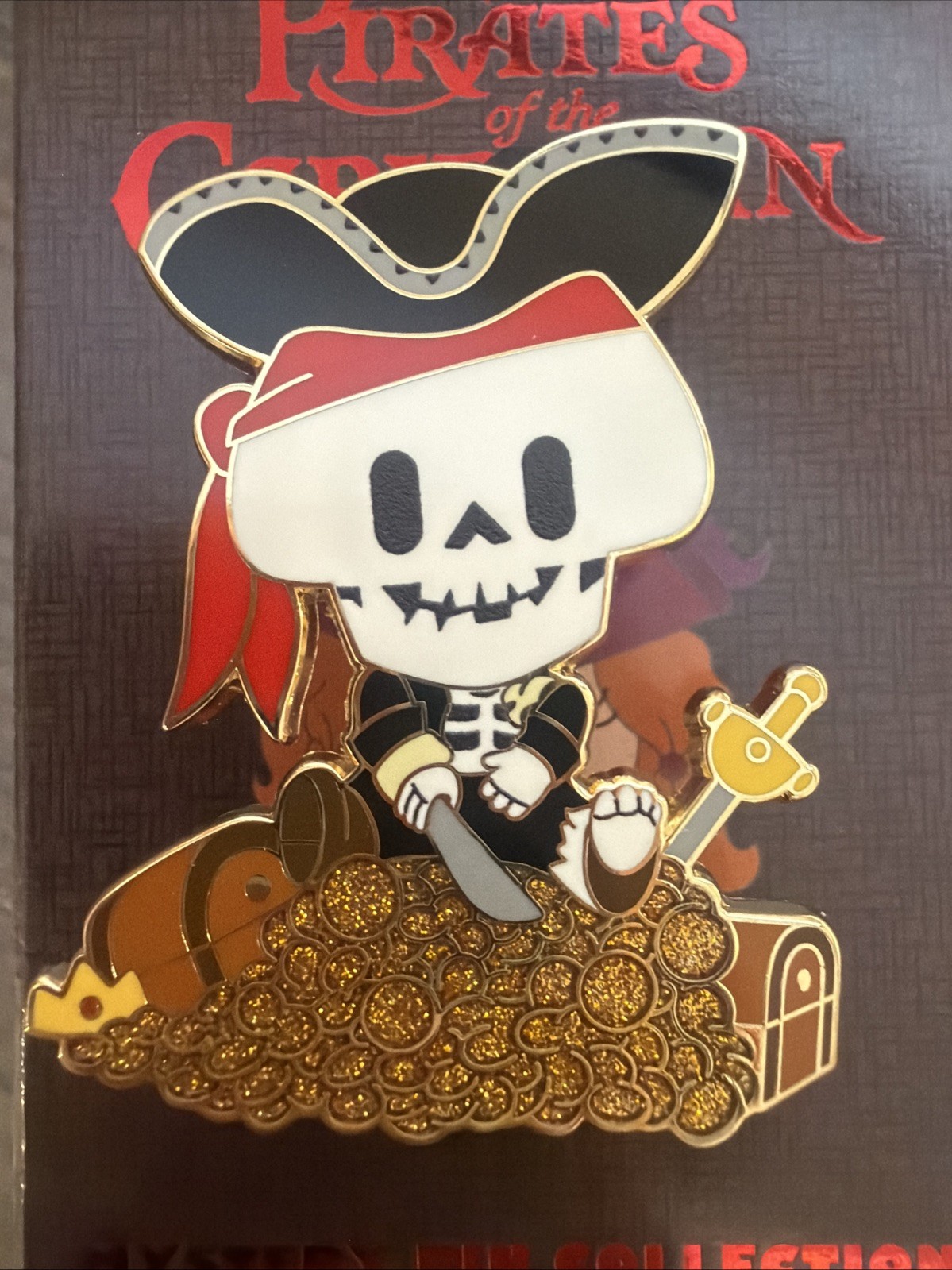 WDI Adorbs Pirates of the caribbean Pirate captain Skeleton Chaser LE 400 Pin