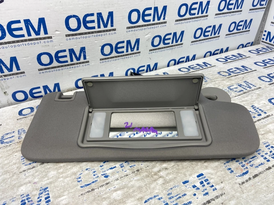 Chevrolet Malibu 2021 21 pasajero/parasol derecho parasol gris OEM Foto 2 de 4