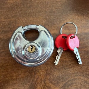 CUBE SMART STAINLESS STEEL ROUND LOCK WITH TWO (2) KEYS