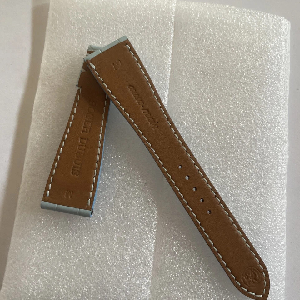 Nuevo Auténtico Roger Dubuis 19/14mm Talla M Cuero Correa Azul Foto 3 de 4