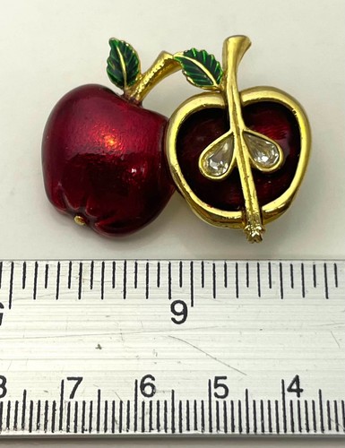 Vintage Sphinx Brooch Pin Red Enamel Apple Clear Rhinestones Signed and Numbered - Picture 8 of 10