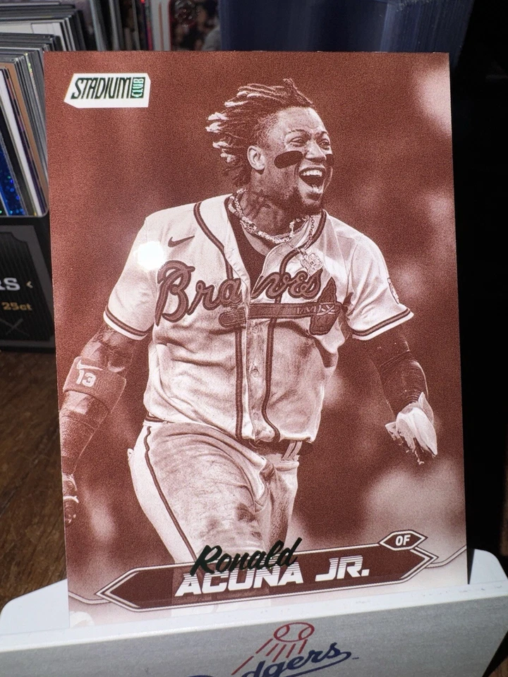 Ronald Acuña jr #100 Topps Stadium Club 2024 Black And White Green Foil - Image 3 of 4
