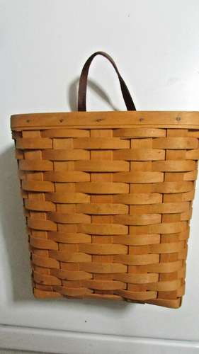 LONGABERGER 2000 TALL KEY/MAIL BASKET