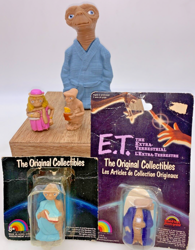 1982-83 ET lot Avon bubble bath & 4 PVC mini figures- 2 still in package vintage