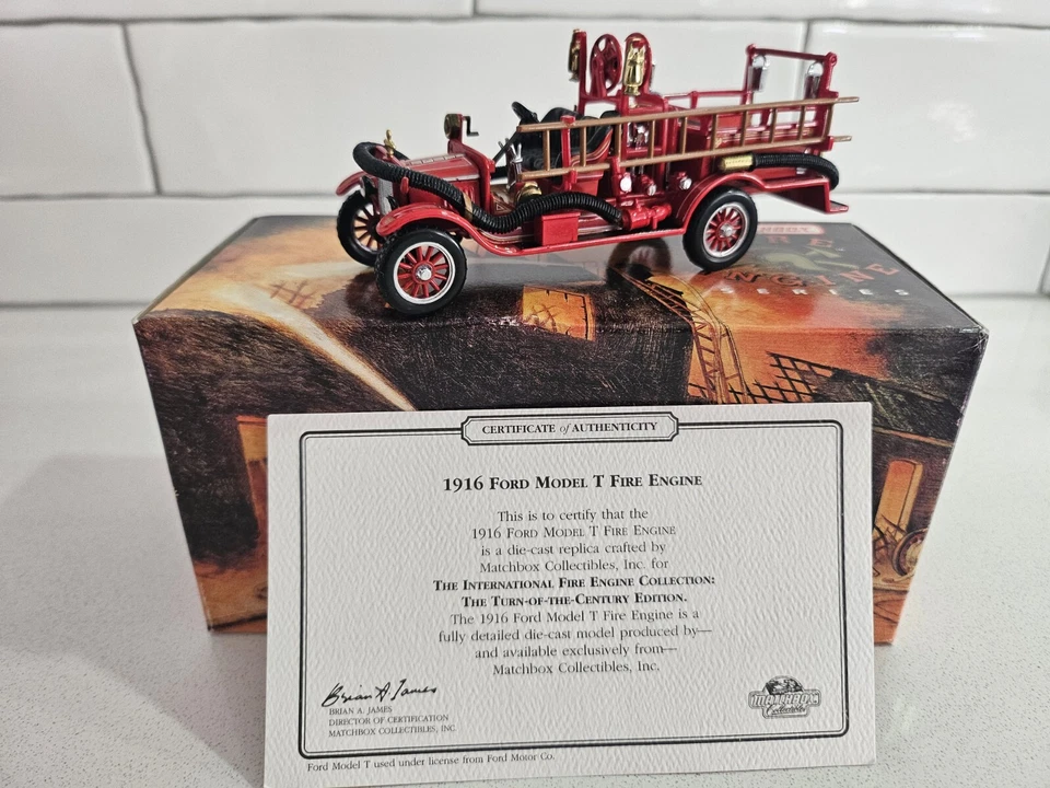Matchbox Models of Yesteryear 1:43 1916 Ford Model T Fire Engine Truck YFE22-M - Image 2 of 4