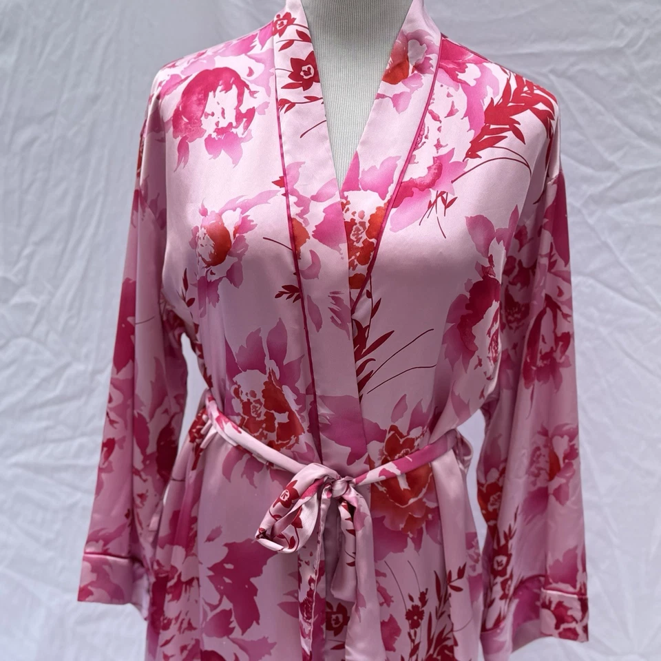 Bata larga Natori L satinada ropa de salón rosa rojo floral bolsillos con cinturón de colección Foto 2 de 4