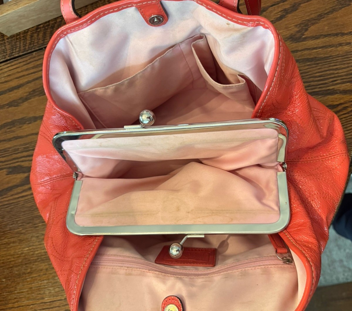 Vintage Coach Signature Patent KissLock Frame Purse Handbag Coral 
