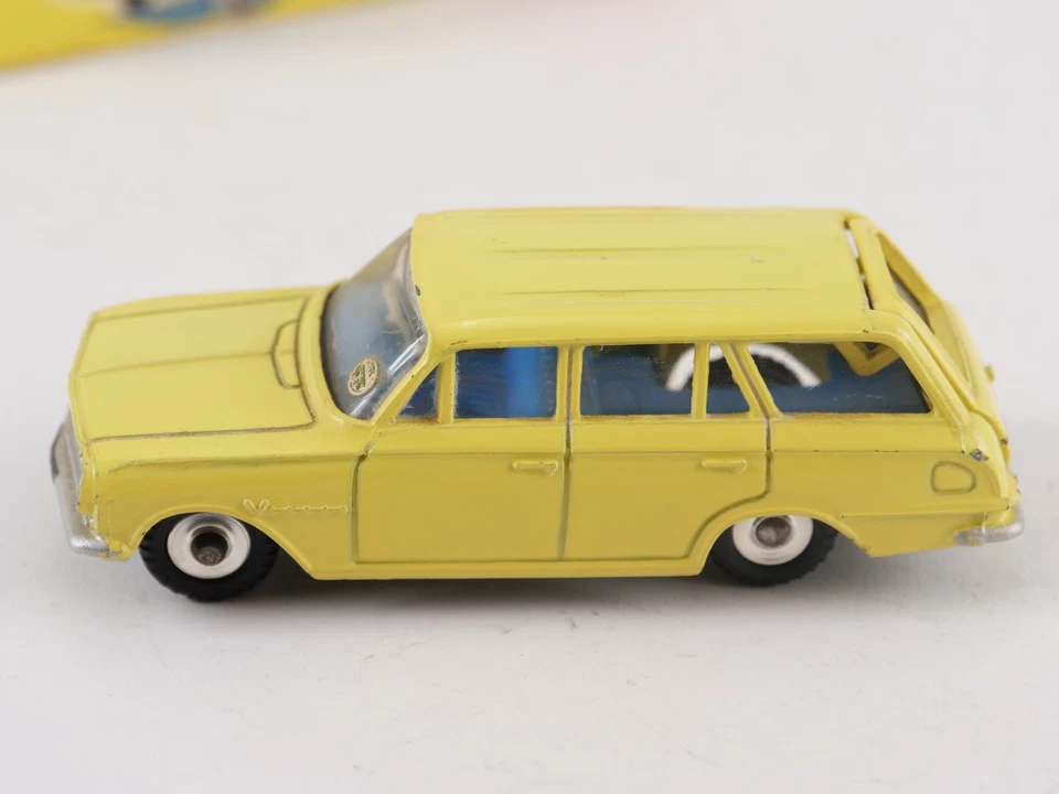 Dinky Toys GB N° 141 Vauxhall Victor Station Wagon 1/43 Poco Uscito In Scatola - Immagine 4 di 4