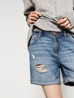 ZARA Basic Z1975 Denim Distressed Baggy Jean Shorts - Size 6 Womens