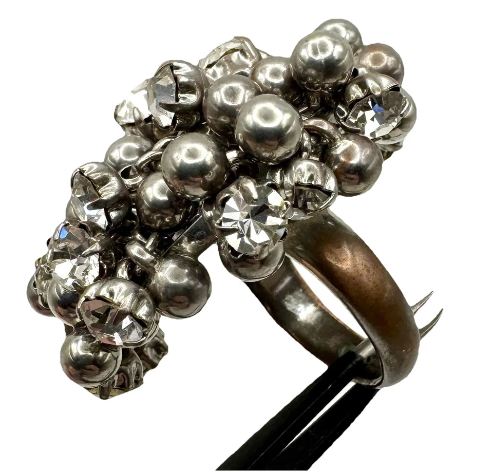 Bolas de plata Betsy Johnson anillo pedrería 2010 talla 8 peltre Foto 2 de 4