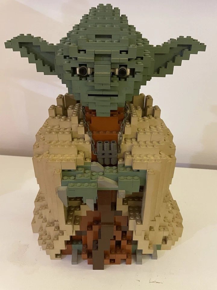 LEGO Star Wars 7194 Yoda, foto 2 de 5
