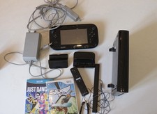 Nintendo Wii U Premium Pack - inkl. GamePad, 2 Spielen & Zubehör
