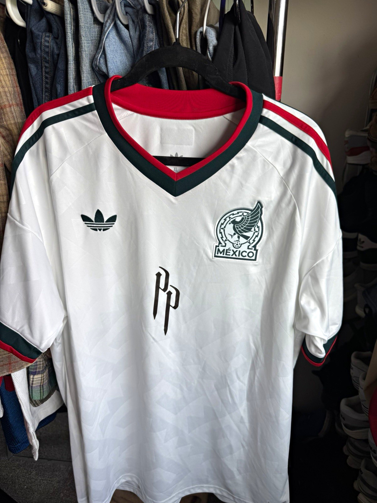 Mexico jersey/peso pluma collab. Size: L & Xl