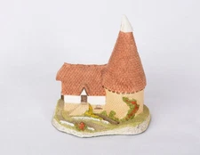 Vintage David Winter Single Oast Cottage 1981 Hand Made & Hand Painted *As Is