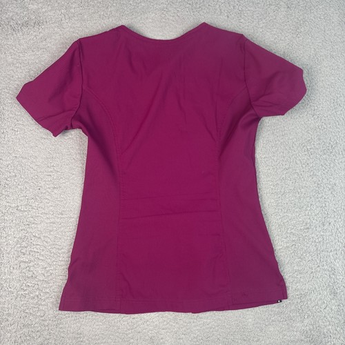 Camisa Médica Koi Lite Mediana Rosa Azalea Calce Ajustado Enfermería - Imagen 2 de 7