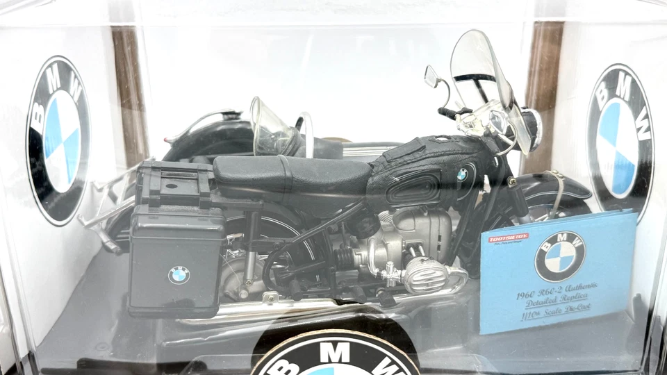 Tootsietoy - 1960 BMW R60-2 Motorcycle - 1:10 Scale - Image 3 of 4
