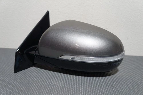2016-2020 KIA SORENTO OEM LEFT DRIVER SIDE MIRROR POWER GRAY BLIND SPOT