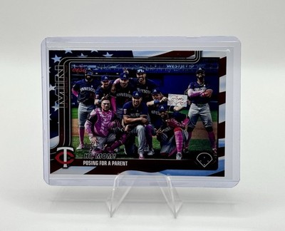 2025 Topps Series 2 Minnesota Twins  Hi,Mom! Independence Day Border /76
