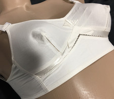 Vtg Princess Cotton Satin Trim Bullet Pointy Bra A New