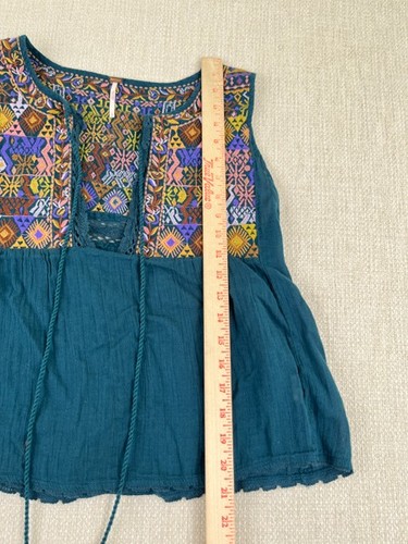 Free People Lohri top senza maniche ricamato donna grande hippie boho cravatta nappa - Foto 6 di 10