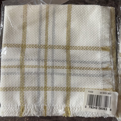 TWO NEW Charles Craft Placemat Cross Stitch 14 ct Silver/Gold/White HTF Holiday - Picture 4 of 4