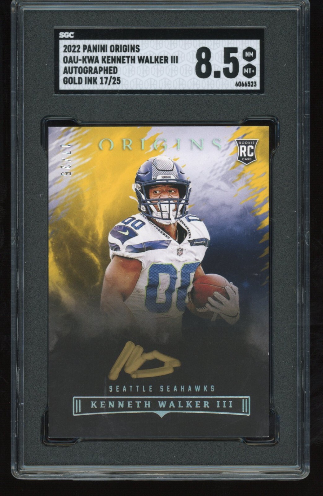 Kenneth Walker III Panini Origins Origins Autographs #OAUKWA Gold Ink