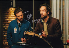TOM MISON signed Autogramm 20x30cm BONES in Person autograph COA