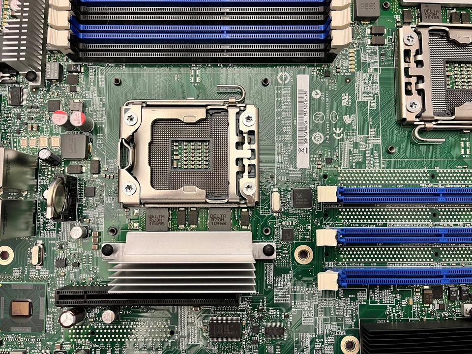 Intel E40912-455 Server Board S5520HC - Image 4 of 4