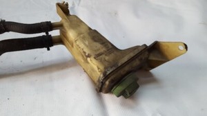 Volkswagen Passat 1998 Power Steering Pump Oil Reservoir Tank 8d04 #768304-68
