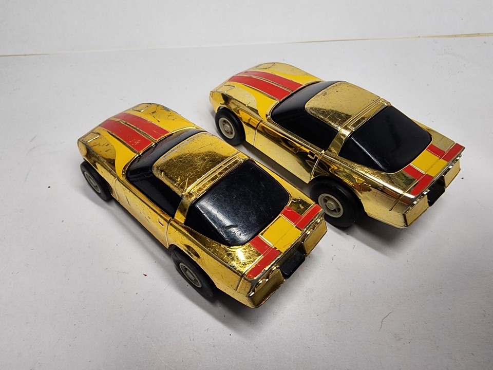 Set 2 Vintage Tomy Ratchet Racers Chevrolet Corvette Gold with Red