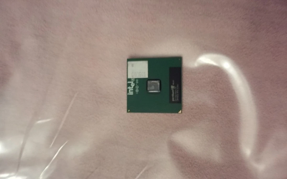 Pentium III Socket 370 Computer 667 MHz Bus Speed Processors for