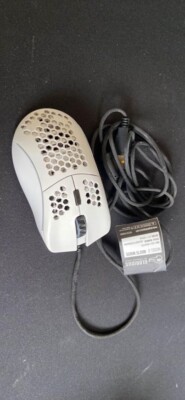 Glorious Model D Gaming Maus Matt Weiß Top Zustand 