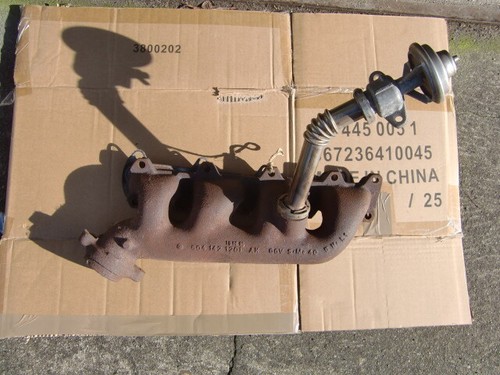 Krümmer Abgaskrümmer 604 142 12 01 Dichtung Original Mercedes W202 220D Bj.1996