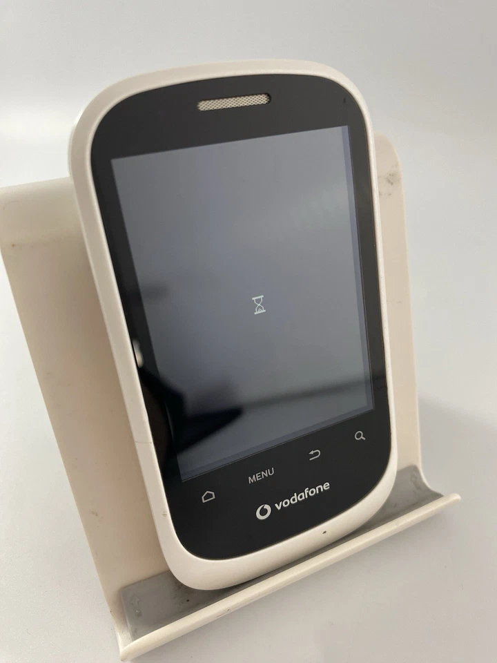 Vodafone 858 Smart White Vodafone Network 150MB 2.8" 2MP Android Smartphone - Image 3 of 4