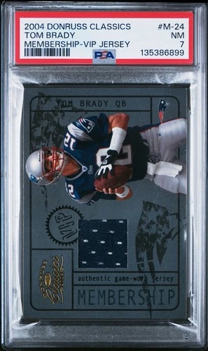2004 DONRUSS CLASSICS MEMBERSHIP VIP JERSEY #M-24 TOM BRADY #/250 PSA 7