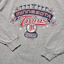 Vintage Minnesota Twins Shirt Men's Large MLB 2003 Dynasty Long Sleeve T-Shirt L