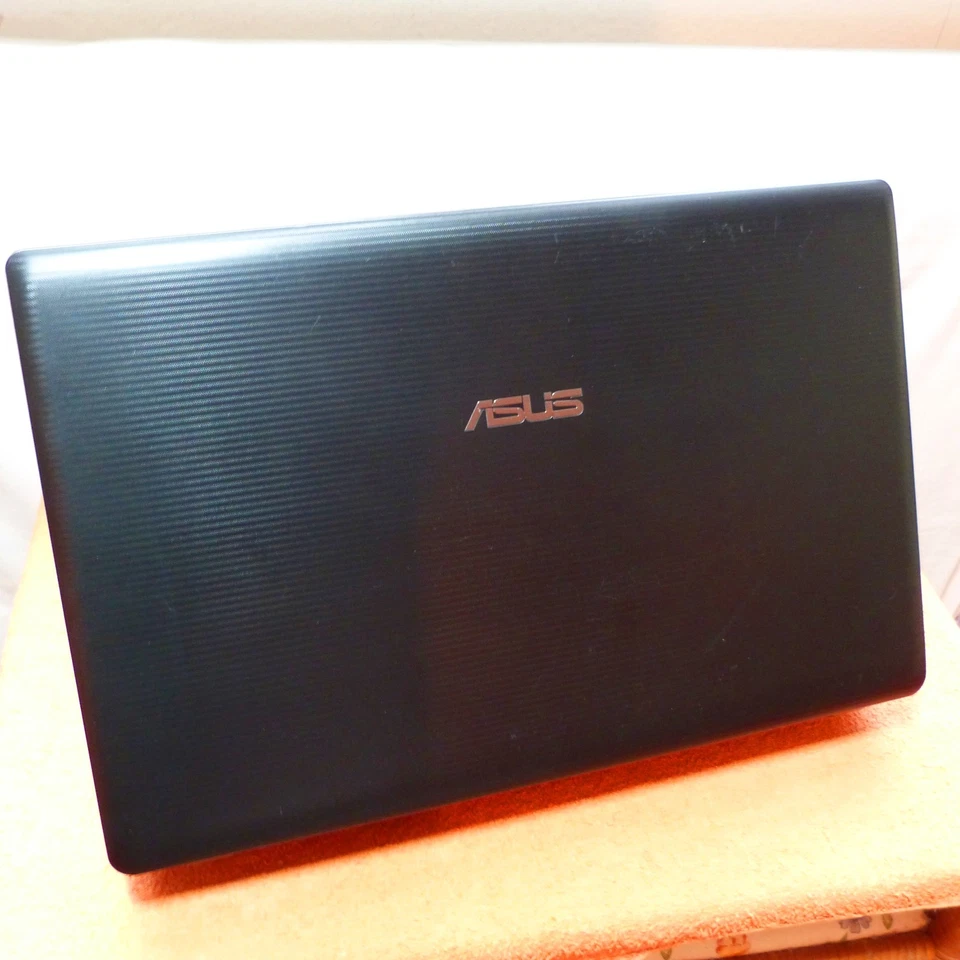 Asus K95 18 Zoll Kino Monster FULLHD l 3TB SSD HDD Windows 11 Pro l 16GB RAM NEU - Bild 2 von 4