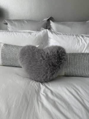 Grau Kunstfell Herzform Flauschig Super Weich Kissen Wohndeko 