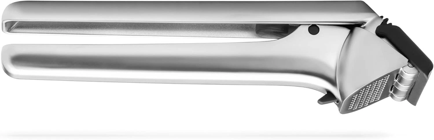 Chrome-Plated 2-In-1 Garlic Mincer with Peel Ejector - chrome/black
