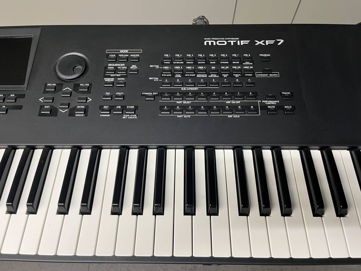 Yamaha Motif XF7 76 Key Synthesizer keyboard | eBay