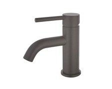Kingston Brass LS8225DL Concord 1.2 GPM 1 Hole Bathroom Faucet Oiled RubbeBronze
