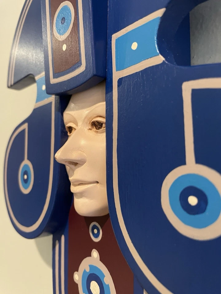 Escultura de pared azul inspirada en Tron Art Nouveau Deco de la década de 1987 JW Eaton con cara Foto 3 de 4