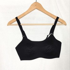 Knix Evolution Bra Adjustable Cross Straps Wireless Wirefree Soft Cup Black 2