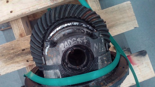 TOYOTA HILUX DIFFERENTIAL CENTRE REAR, 2.8, DIESEL, AUTO T/M, 3.909 RATIO, NON D - Picture 4 of 8